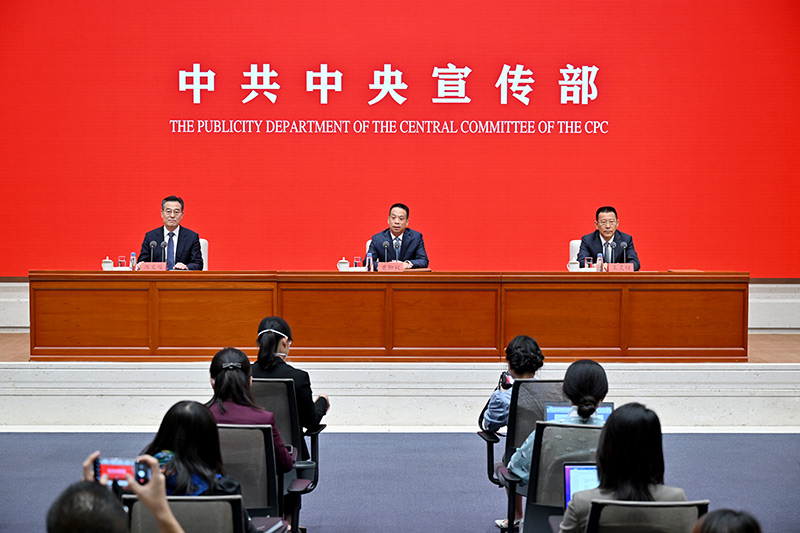 關(guān)于澳門(mén)博彩業(yè)的發(fā)展與監(jiān)管，聚焦2004年后的新變化與落實(shí)問(wèn)題