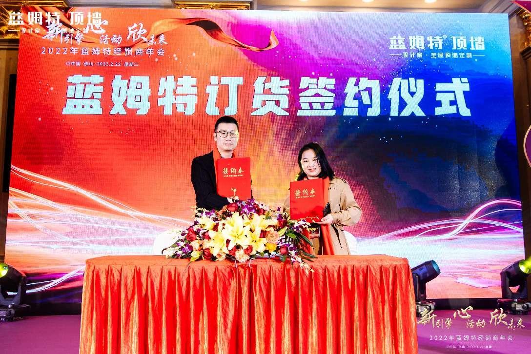 邱晨最新動(dòng)態(tài)，探索多元領(lǐng)域的新征程